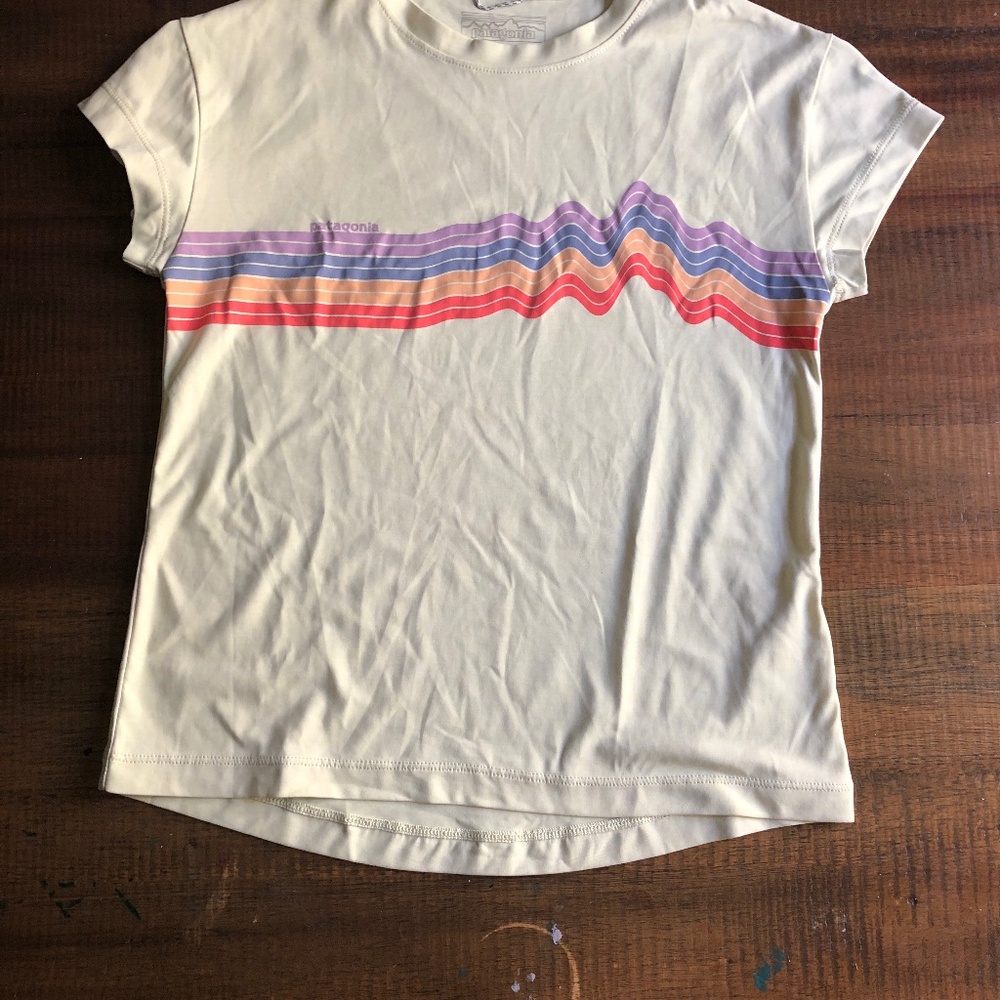 Girls athletic tee